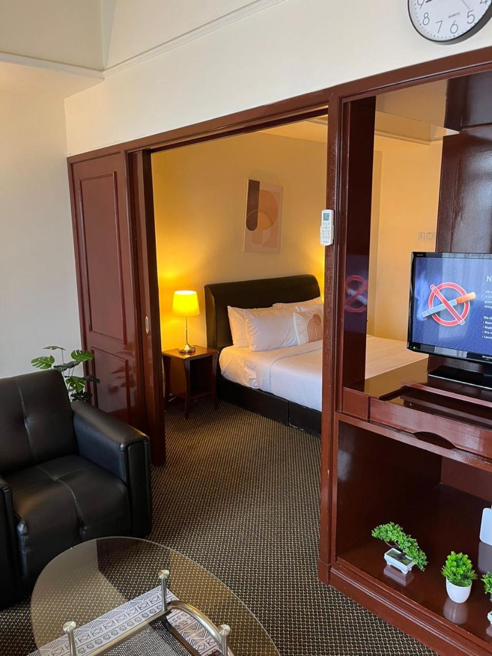 Luxhouz Suites At Times Square 吉隆坡 客房 照片