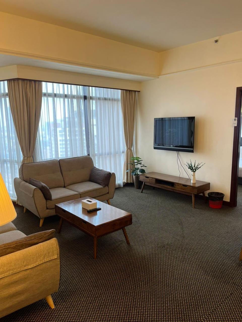 Luxhouz Suites At Times Square 吉隆坡 外观 照片