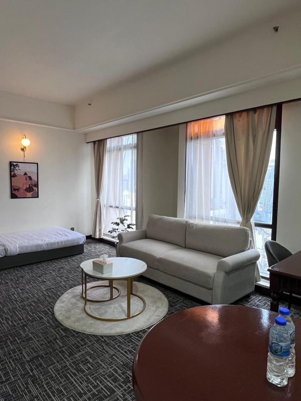 Luxhouz Suites At Times Square 吉隆坡 外观 照片